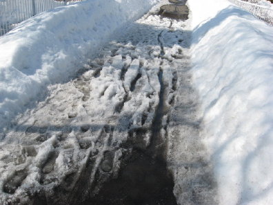 白石サイクリングロードの雪解け具合