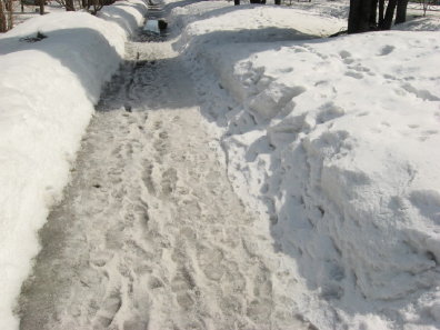 白石サイクリングロードの雪解け具合